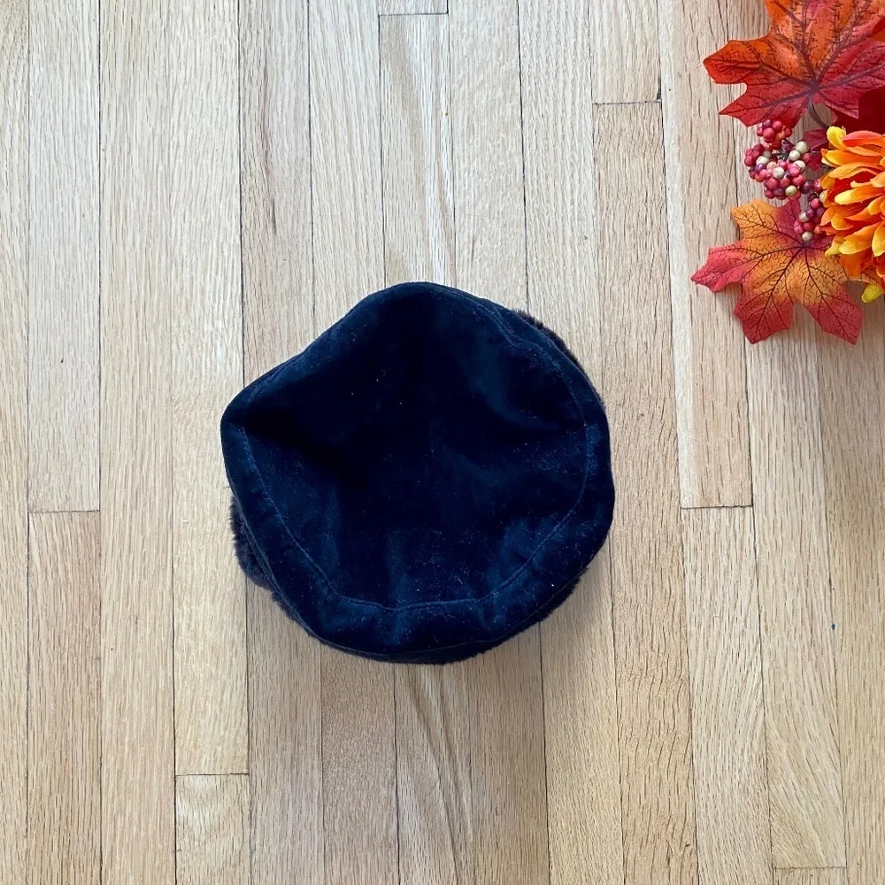 Gymboree Black Faux‎ Fur Trimmed Winter Hat – Kids Size S-M (3–4 Years)